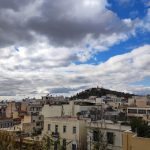 Συννεφιασμένη η Κυριακή των Βαΐων, αλλά με μικρή άνοδο της θερμοκρασίας – Πού θα βρέξει