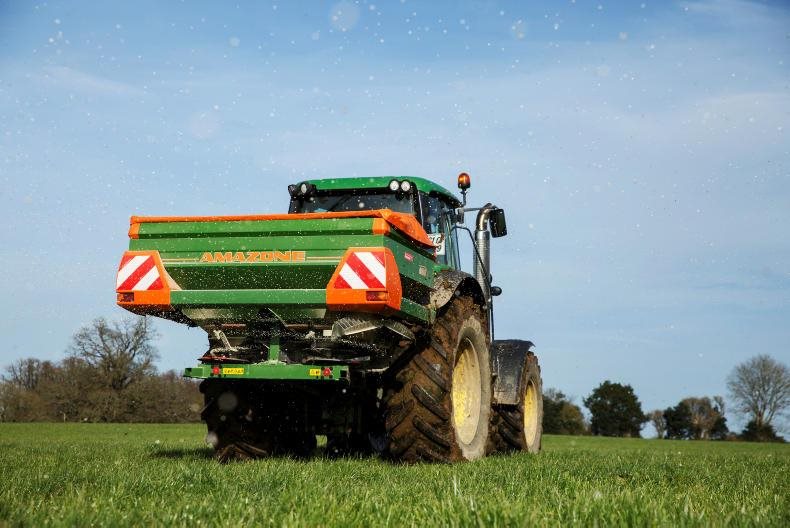 Έως 50.000 ευρώ ενίσχυση ανά δικαιούχο για ακριβά  κόστη αγοράς λιπασμάτων ενέκρινε στα κράτη η Ε.Ε.