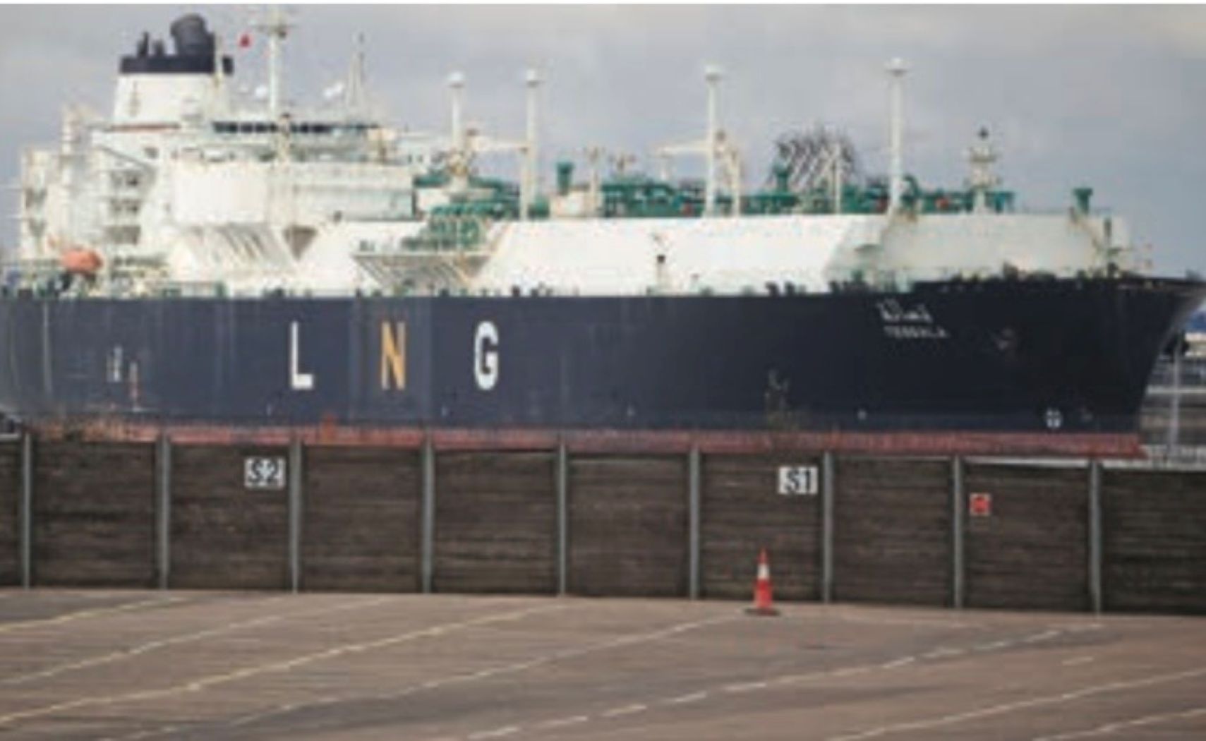 Το 43% του παγκόσμιου εμπορίου ουρίας βρίσκεται σε κίνδυνο λόγω της σύγκρουσης στη Μέση Ανατολή • Έλληνας Αγρότης