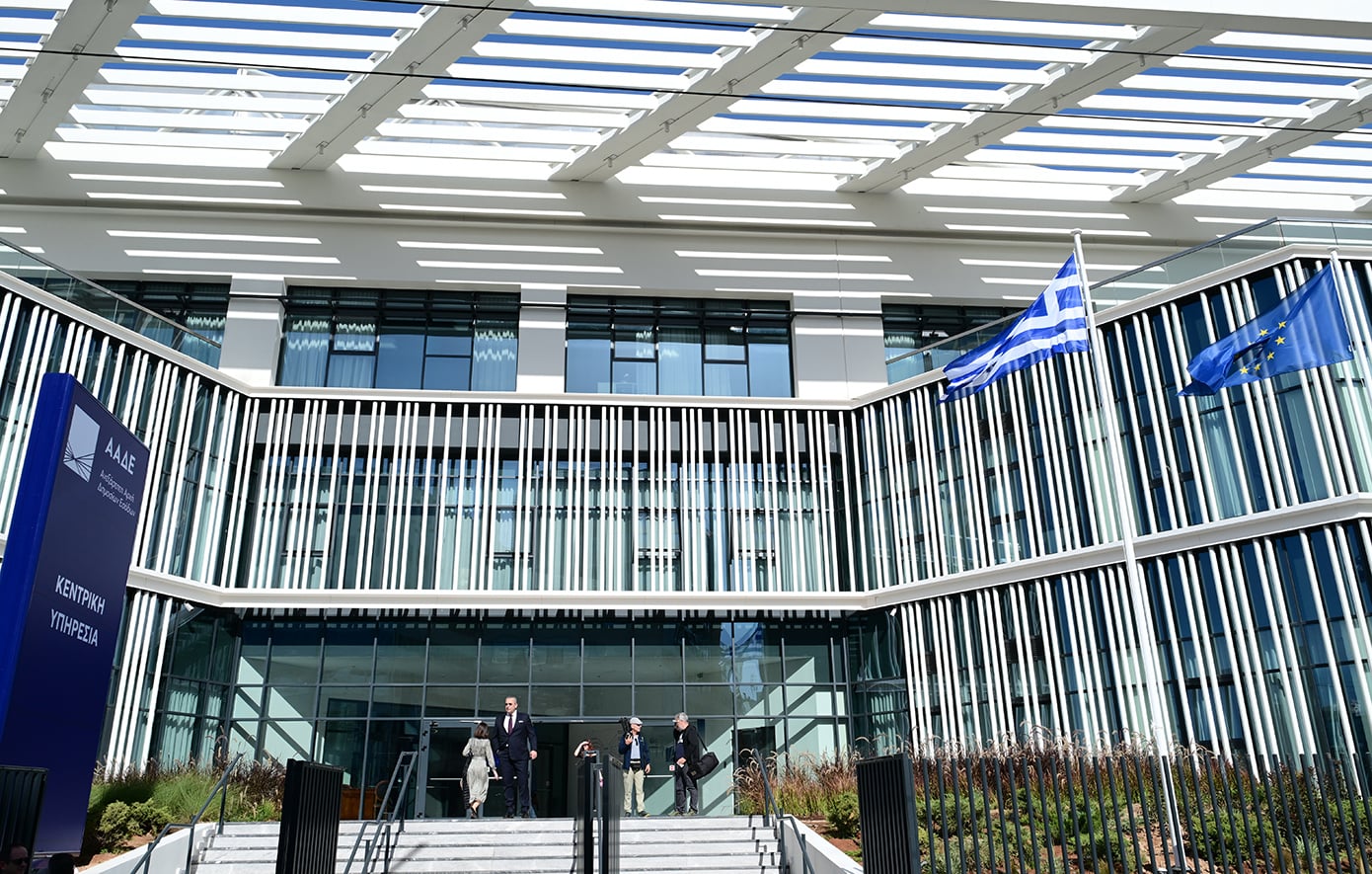 ΑΑΔΕ: 194.000 έλεγχοι το 2026 με εργαλεία τεχνητής νοημοσύνης