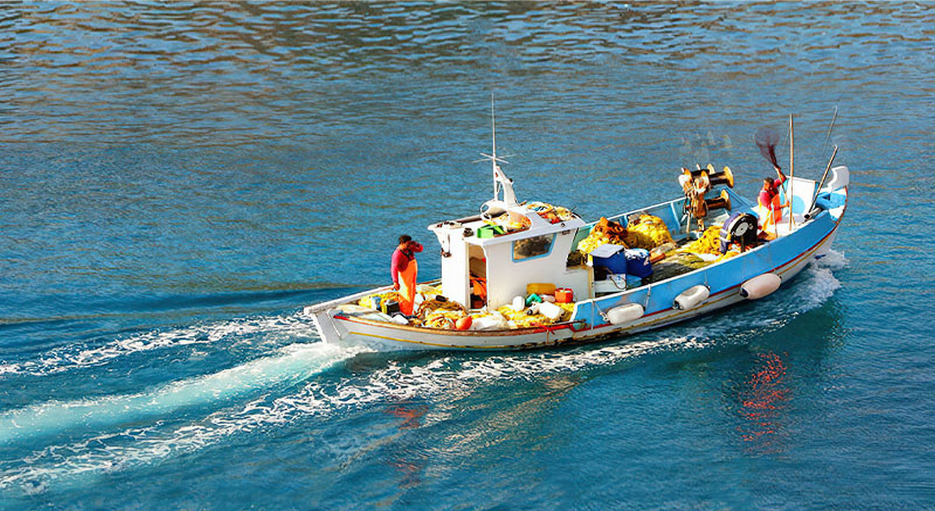 Καΐκια «γρι γρι»: Αναζητείται λύση για τα ιχθυοαποθέματα • Έλληνας Αγρότης