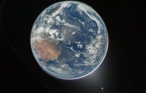 Αστροναύτες στη Σελήνη, 54 χρόνια μετά: Oι πρώτες φωτογραφίες από τη NASA – Η Γη ως μια «γαλάζια κουκκίδα», όπως τη βλέπει το πλήρωμα του Artemis II