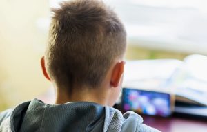 Τηλεκπαίδευση στα σχολεία που θα παραμείνουν κλειστά λόγω δυσμενών καιρικών συνθηκών