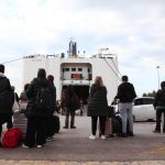 Συνεχίζεται η έξοδος των εκδρομέων από τα λιμάνια της Αττικής