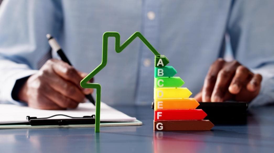 Παράταση έως 30 Ιουνίου για τα προγράμματα «Εξοικονομώ»