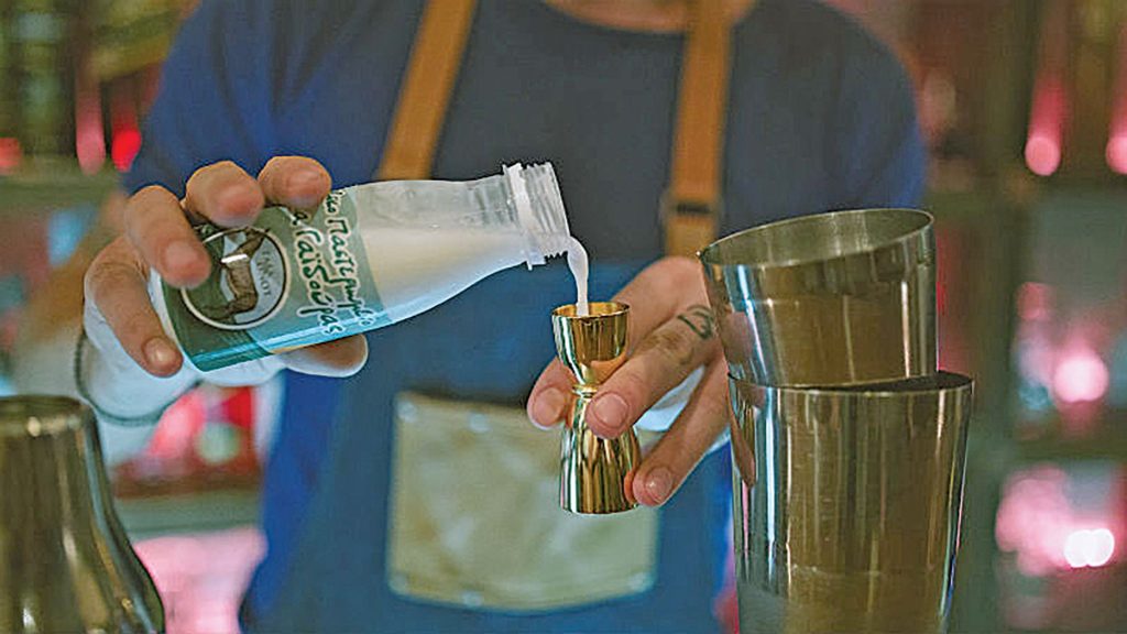 Γάλα γαϊδάρου: Ενα ξεχασμένο προϊόν προσπαθεί να επανακάμψει • Έλληνας Αγρότης