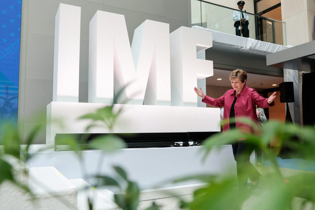 ΔΝΤ για ελληνική οικονομία: Βλέπει ανάπτυξη 1,8% το 2026 και αυξημένο πληθωρισμό στο 3,5% - ertnews.gr