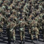 Το Ιράν απειλεί να βυθίσει όλη την Μέση Ανατολή στο σκοτάδι και να κλείσει το στενό Μπαμπ ελ Μαντέμπ στην Ερυθρά Θάλασσα