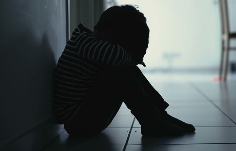 Ένοχοι οι γονείς στο Βόλο που χτυπούσαν τα παιδιά τους με μαστίγιο και τους στερούσαν το νερό