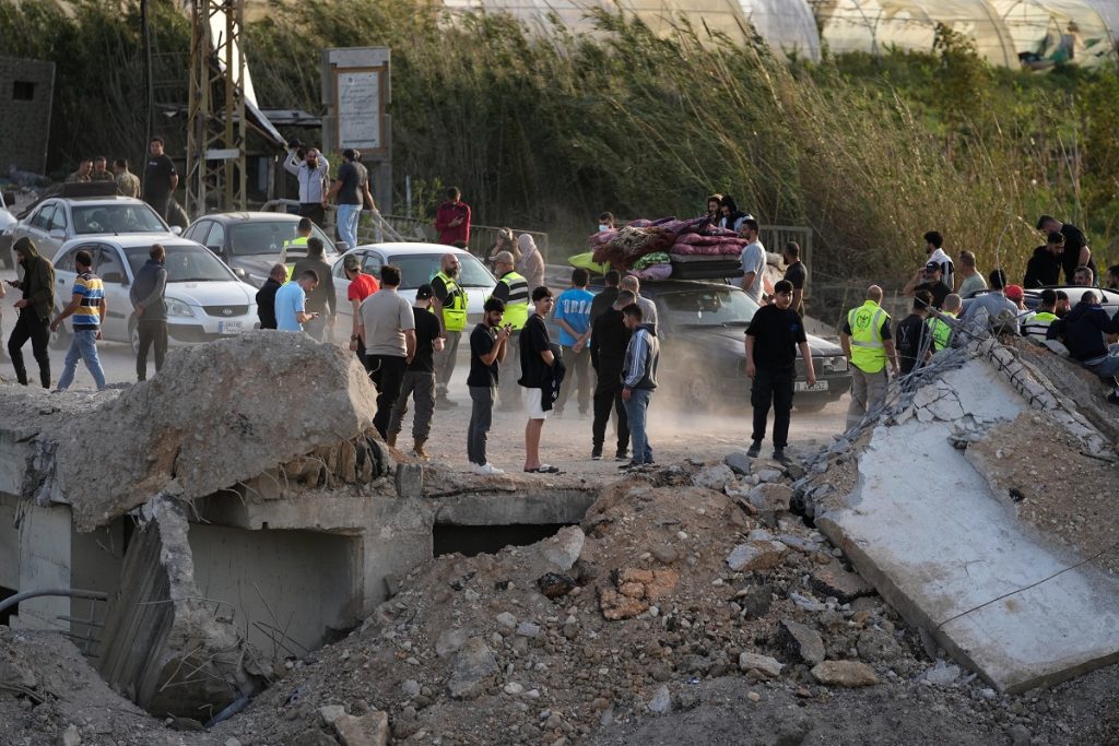Ο ισραηλινός στρατός απείλησε τον λιβανέζικο να σταματήσει τις εργασίες αποκατάστασης της γέφυρας αλ – Κασμίγια