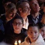 Οι πασχαλινές ευχές του Κυριάκου Μητσοτάκη από τα Χανιά – Η φωτογραφία με τη σύζυγό του Μαρέβα