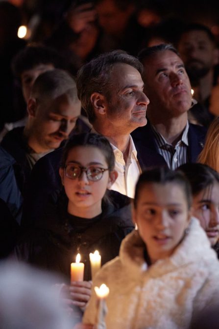 Οι πασχαλινές ευχές του Κυριάκου Μητσοτάκη από τα Χανιά – Η φωτογραφία με τη σύζυγό του Μαρέβα