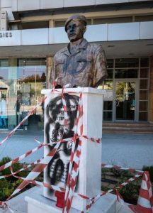 Θύμα βανδαλισμού η προτομή του αρχιφύλακα Γιώργου Λυγγερίδη στη Θεσσαλονίκη