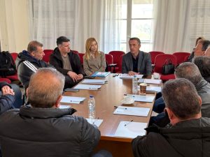 Νέα συνάντηση Μαντά με αγροτικούς φορείς: Στο επίκεντρο τα προβλήματα του πρωτογενούς τομέα • Έλληνας Αγρότης