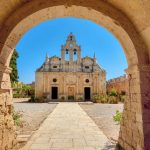 Μοναχοί και αγρότες ζητούν την επισκευή της δεξαμενής • Έλληνας Αγρότης