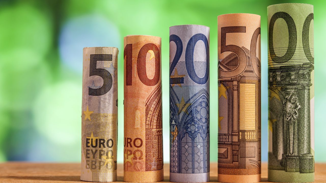 Τι πληρώθηκε Μ.Τρίτη και Μ.Τετάρτη, τι μένει και πώς θα πάει το πλάνο μέχρι τέλος Απριλίου