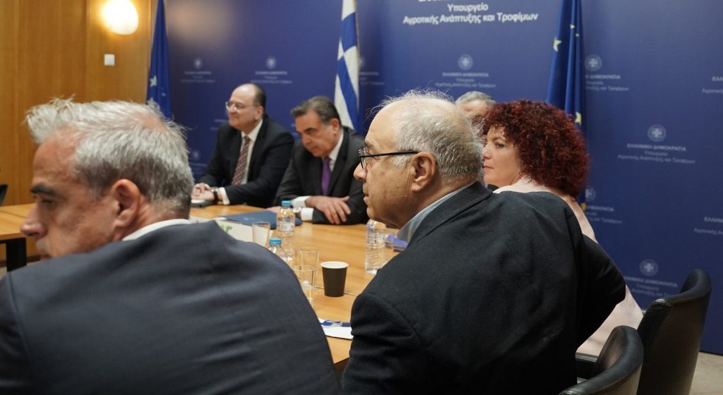 Στη Λέσβο 10 κτηνίατροι από ΕΛΓΟ «Δήμητρα» - Κανένα νεότερο για ενισχύσεις κτηνοτρόφων • Έλληνας Αγρότης