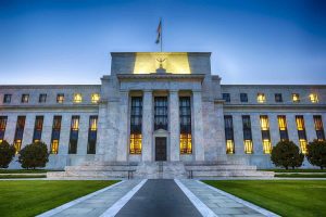Αμετάβλητα επιτόκια από τη Fed το 2026 αναμένει η Deutsche Bank