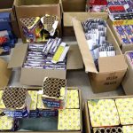 Τουλάχιστον πέντε κιλά εκρηκτικών υλών και 523 κροτίδες βρήκε η Αστυνομία σε Μεσολόγγι και Πύργο