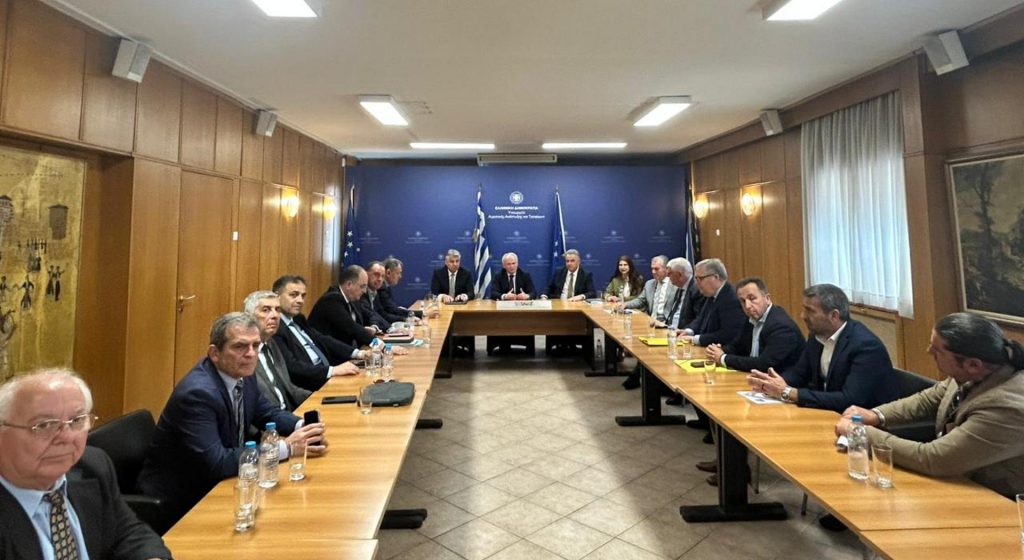 Ευρεία σύσκεψη στο ΥΠΑΑΤ για τη διαχείριση υδάτων στο Παγγαίο • Έλληνας Αγρότης